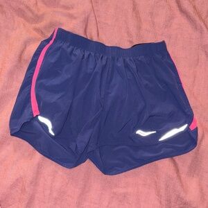 Saucony purple running shorts